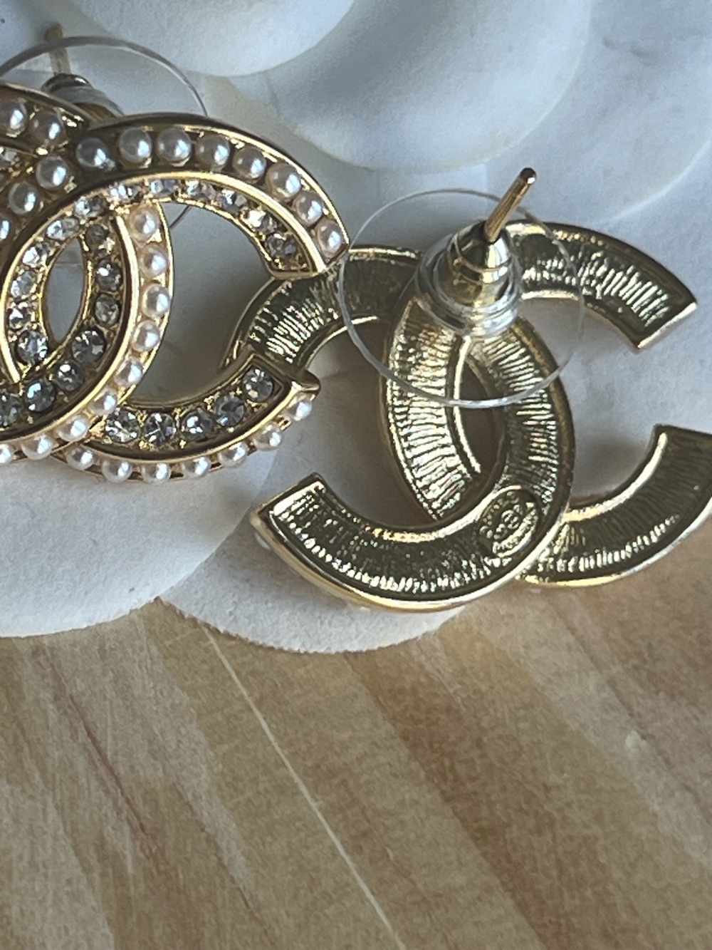 Authentic Vintage Chanel Gold Tone Crystal Earrings - Picture 5 of 6
